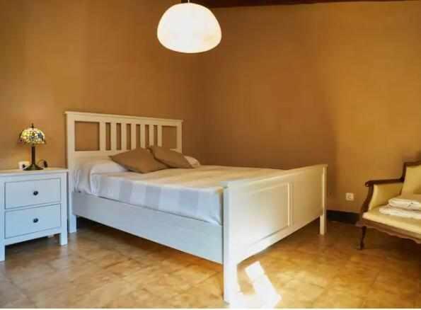 Masia Olivera Sant Pau d'Ordal Luaran gambar