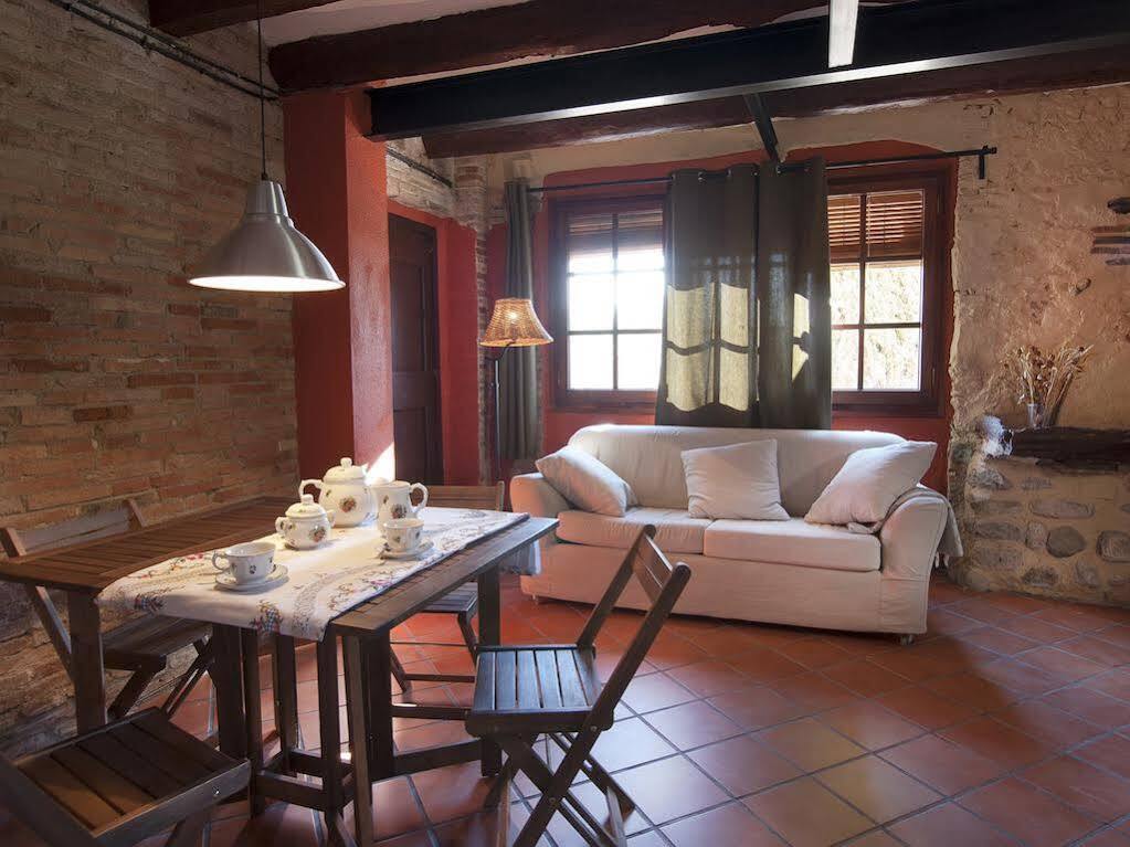 Masia Olivera Sant Pau d'Ordal Luaran gambar